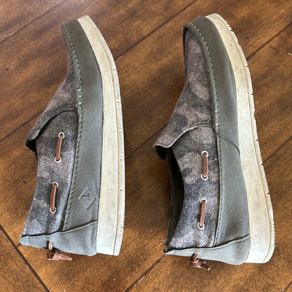 Men’s Moc-Sider Camo sperrys~ - Picture 5 of 9